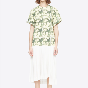 行列のできる法律相談所 広瀬すず 衣装のブランドは Fashion Express