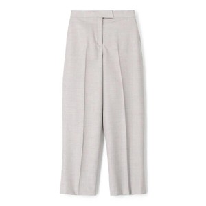 グレーのパンツ グレーのパンツ