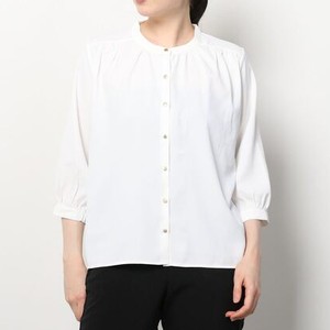 白いバンドカラーブラウス 白いバンドカラーブラウス