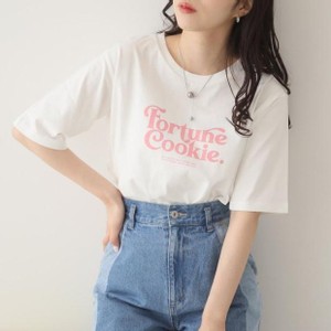 ロゴTシャツ