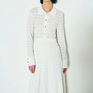 ホワイトのニットワンピース ホワイトのニットワンピース