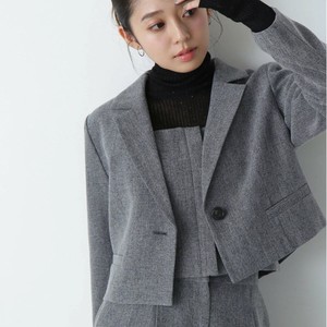 グレーのショートジャケット グレーのショートジャケット
