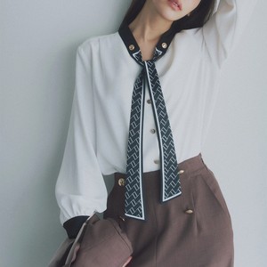 スカーフタイブラウス
