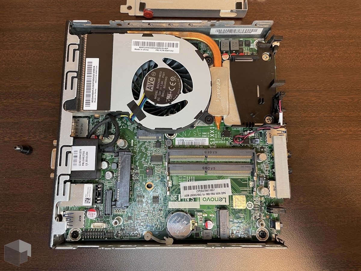Lenovo ThinkCentre M700 Tiny を分解・メモリ増設・SSD換装する話 