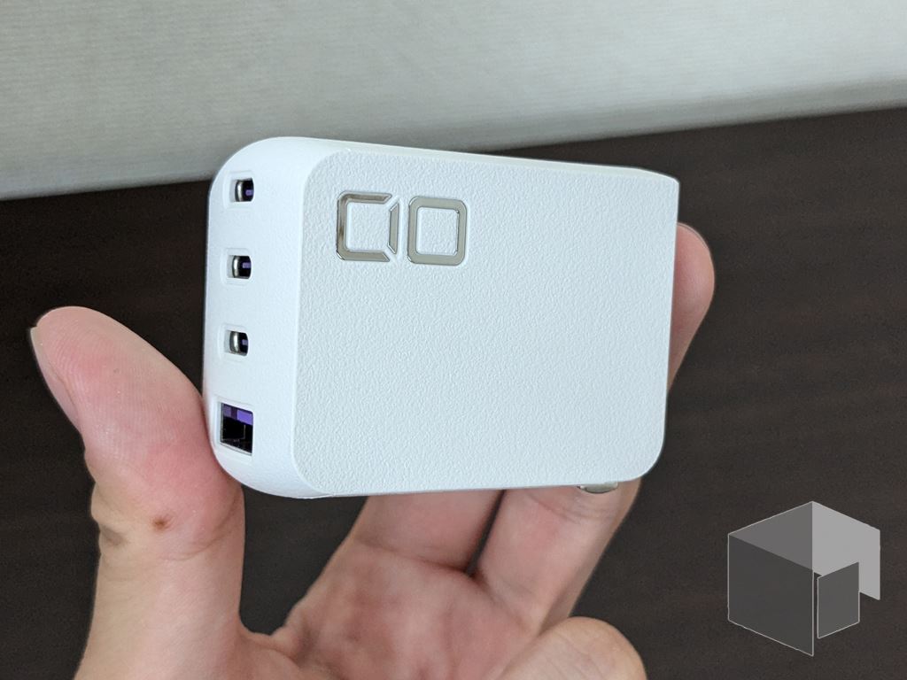 CIOのNovaPort QUADⅡを簡単に実機レビューする話。コンパクトで旅行に
