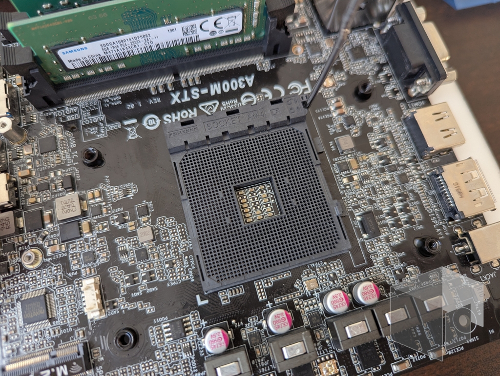 ジャンクのA300M-STXを使って格安ミニPCもどきを作る話 - UnibelPost