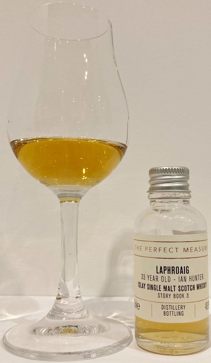ラフロイグ 33年 イアンハンターストーリーブック 3/Laphroaig ラフロイグ 33年 イアンハンターストーリーブック 3/Laphroaig
