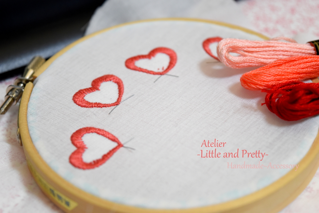 リリィー様 M 刺繍 ハート ハート刺繍裏起毛スウェット｜TOPS｜レディースファッション通販のM