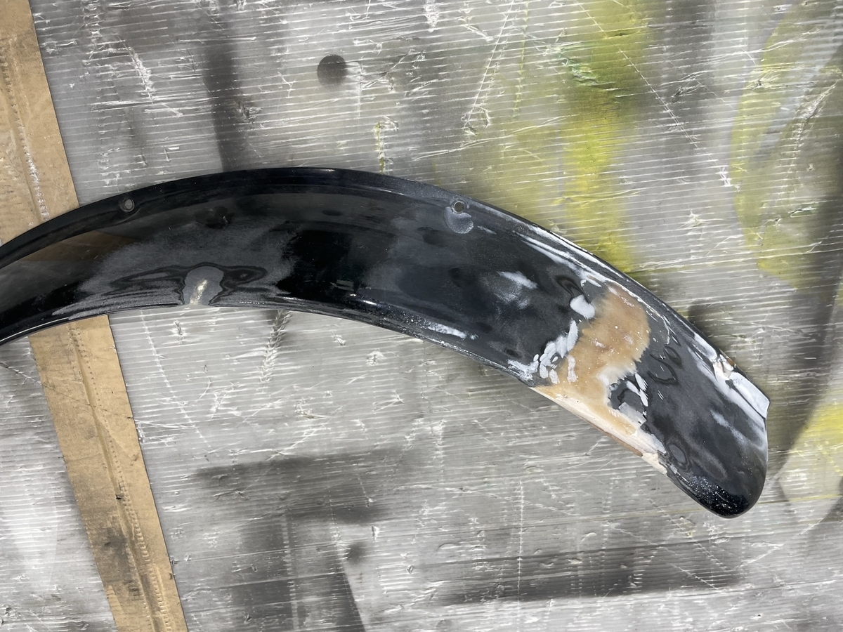 オバ−フェンダー割れなし