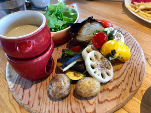 THE FARM CAFE(ザ・ファームカフェ) バーニャカウダ
