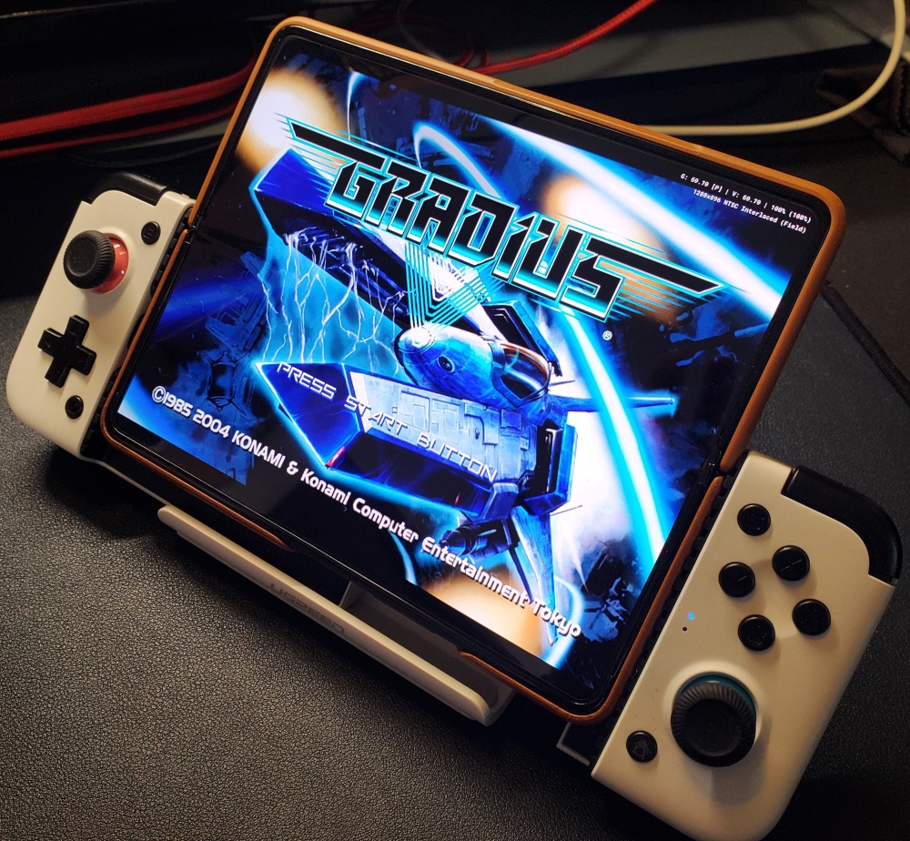 Galaxy - Galaxy M52 5G SIMフリー + GAMESIR X2 Gamesir X2 Mobile Controller On Galaxy Note 20 - Solid