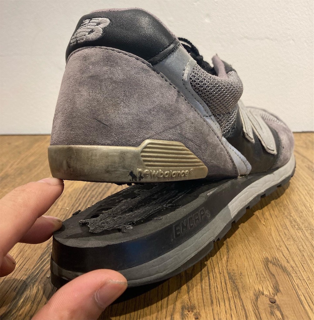 ニューバランスの加水分解 - LouiseShoeRepairsのブログ