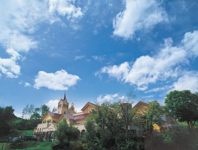 旭川の結婚式場ブルーミントンヒルの外観