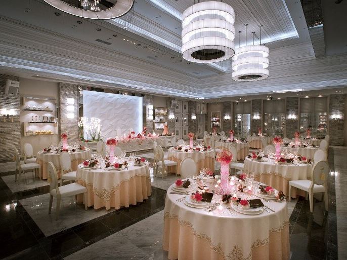 旭川で少人数の結婚式におすすめのブルーミントンヒルの披露宴会場