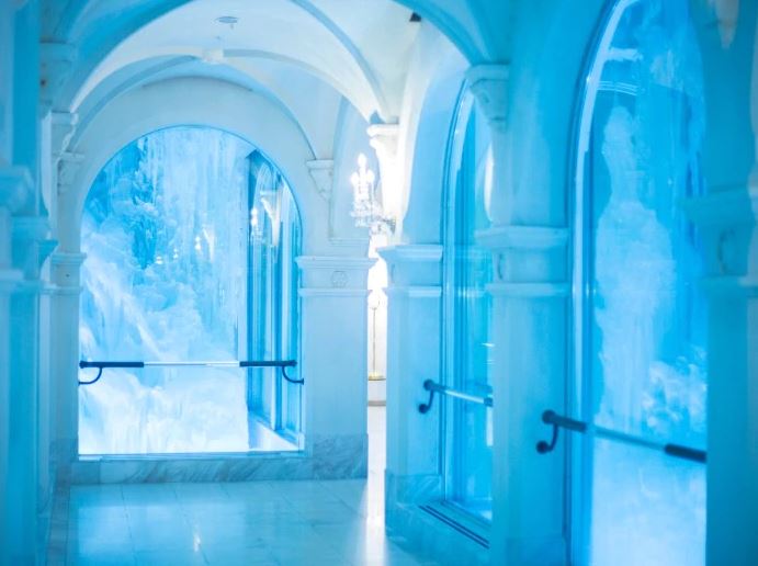 旭川・富良野で少人数の結婚式におすすめの雪の美術館の雪の回廊