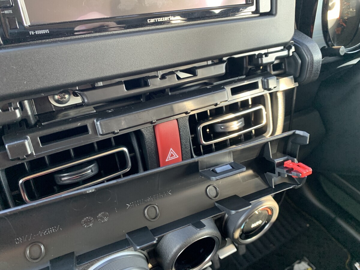 FH-8500DVS パイオニア カロッツェリア 6.8型モニター内蔵apple FH-8500DVS パイオニア カロッツェリア 6.8型モニター内蔵apple
