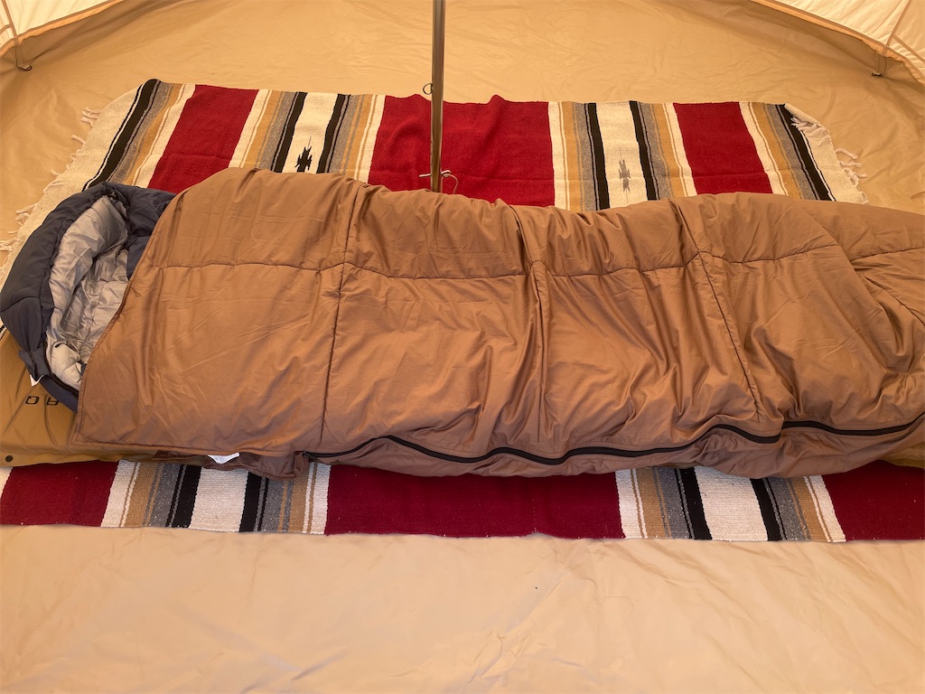 実際に試した】冬用シュラフはいらない？2枚重ねで寒さ対策は十分