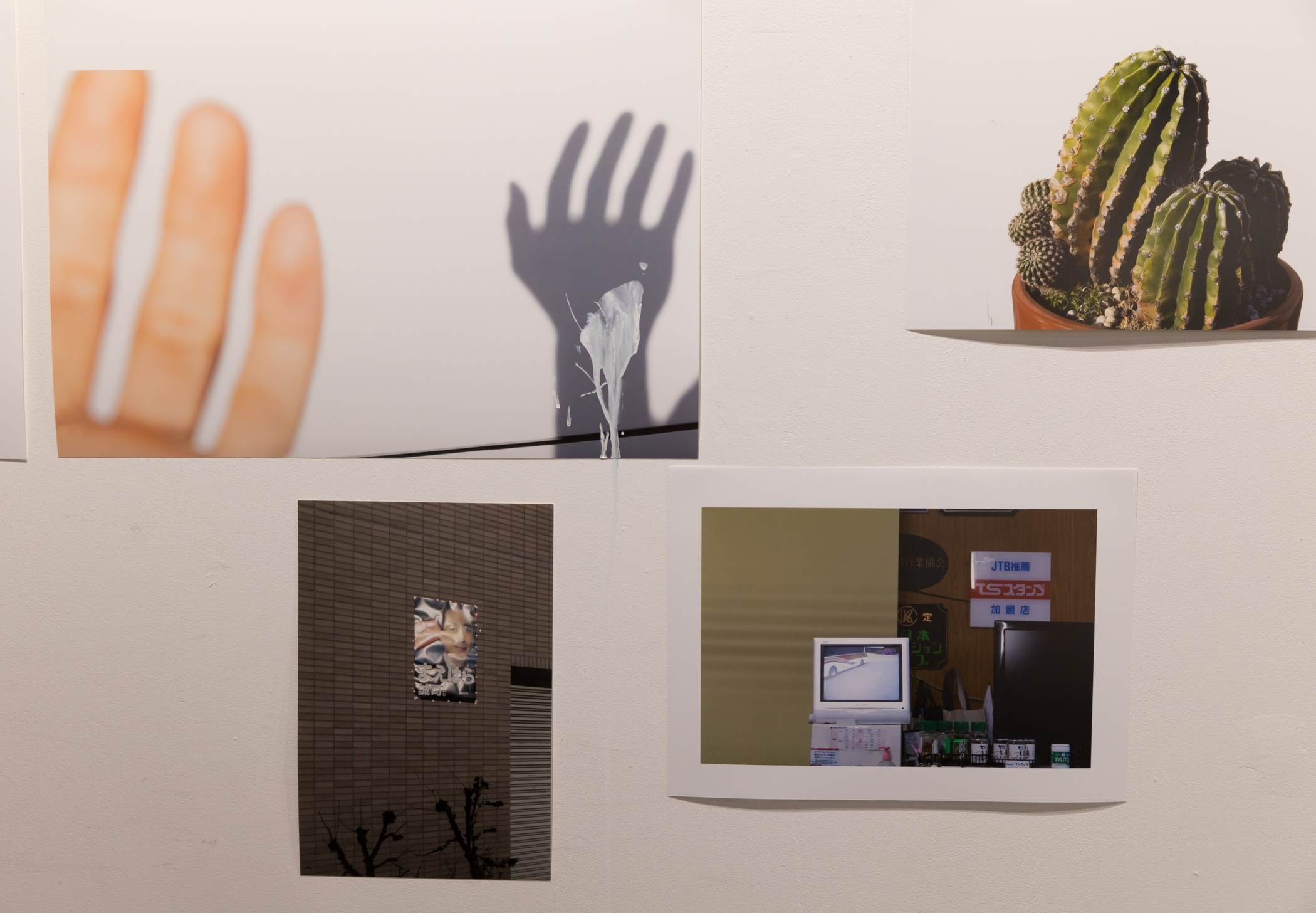 写真展 Kg No 37 Gallerymain Archive Project 1 No 34 三宅章介 切妻屋根の痕跡のための類型学 Live Lumen Gallery Nekoslash