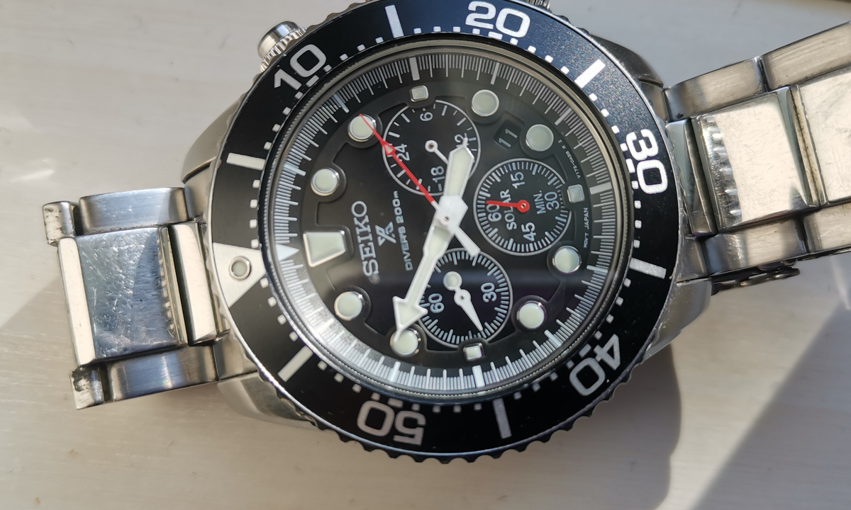 SEIKO SSC015P1 クロノグラフ ダイバーズ 】ソーラー電池式の腕時計が