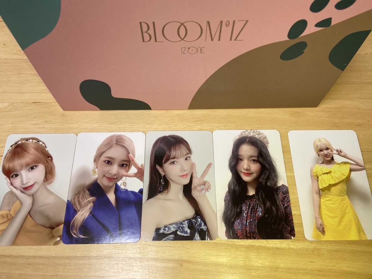 開封レビュー】IZ*ONE アルバム開封！『BLOOM*IZ』の特典が豪華