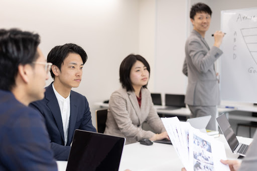 ミーティング ミーティング ミーティング Meスタッフ公式ブログ