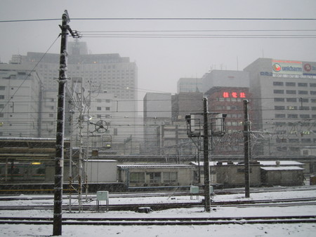 雪が降った線路