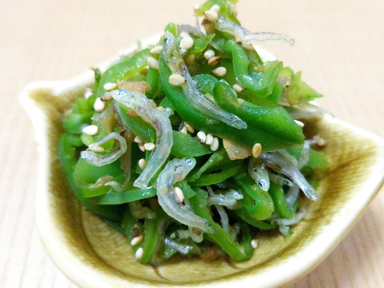 ピーマン大量消費 ごはんがすすむ おじゃこピーマン ちほめし