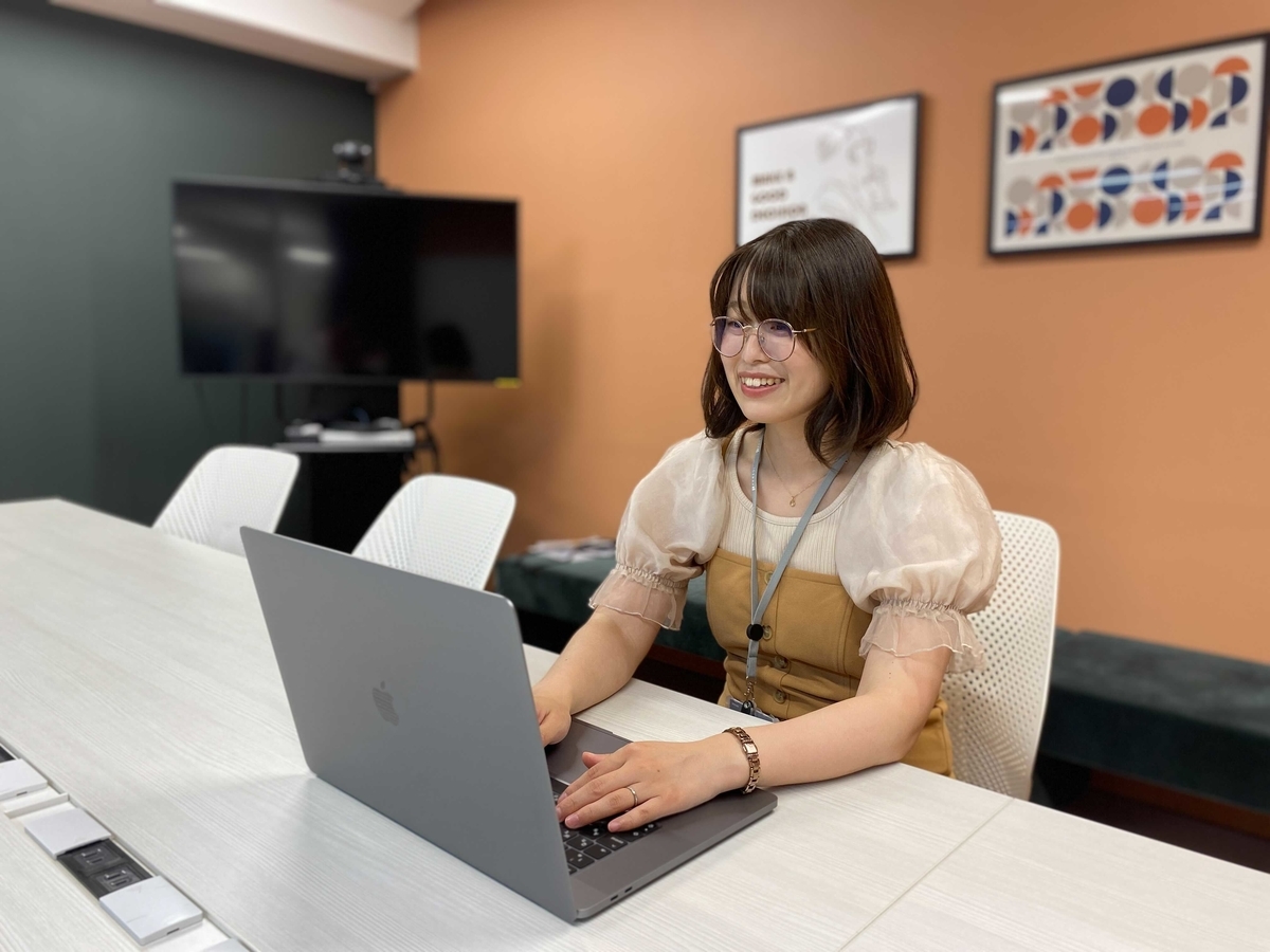 エンジニアリング統括部 UXデザイン部 UXリサーチチーム 田村美鈴の写真