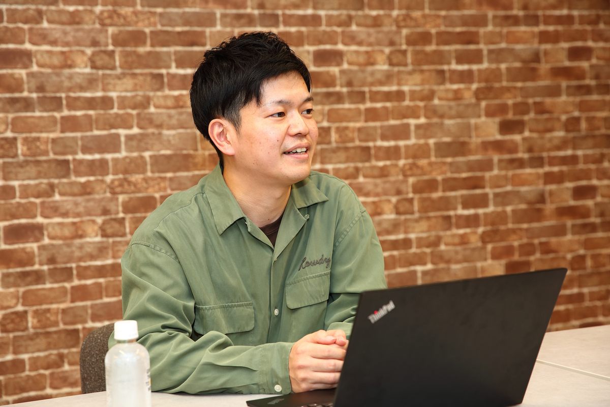 ダイレクトソーシング事業開発本部 プロダクト開発部 doda Recruitersエンジニアリンググループ エンジニア 佐川 真吾の写真