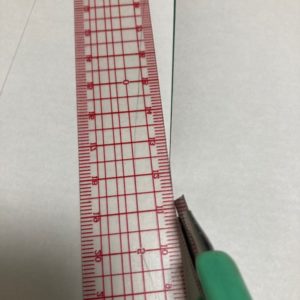縫い代をつけてカット