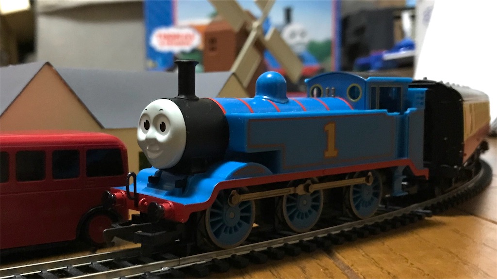 Hornby 『Thomas Electric Train Set』 レビュー - Molly's Works