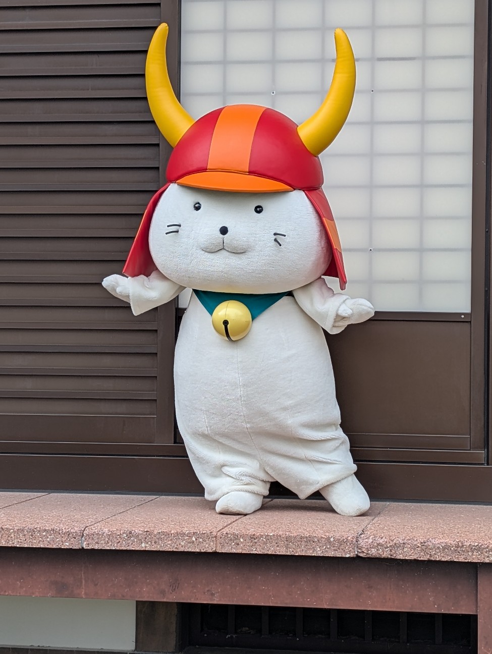 国内逍遥】ひこにゃんのファンサが神すぎた件。 - MaasanMの日記