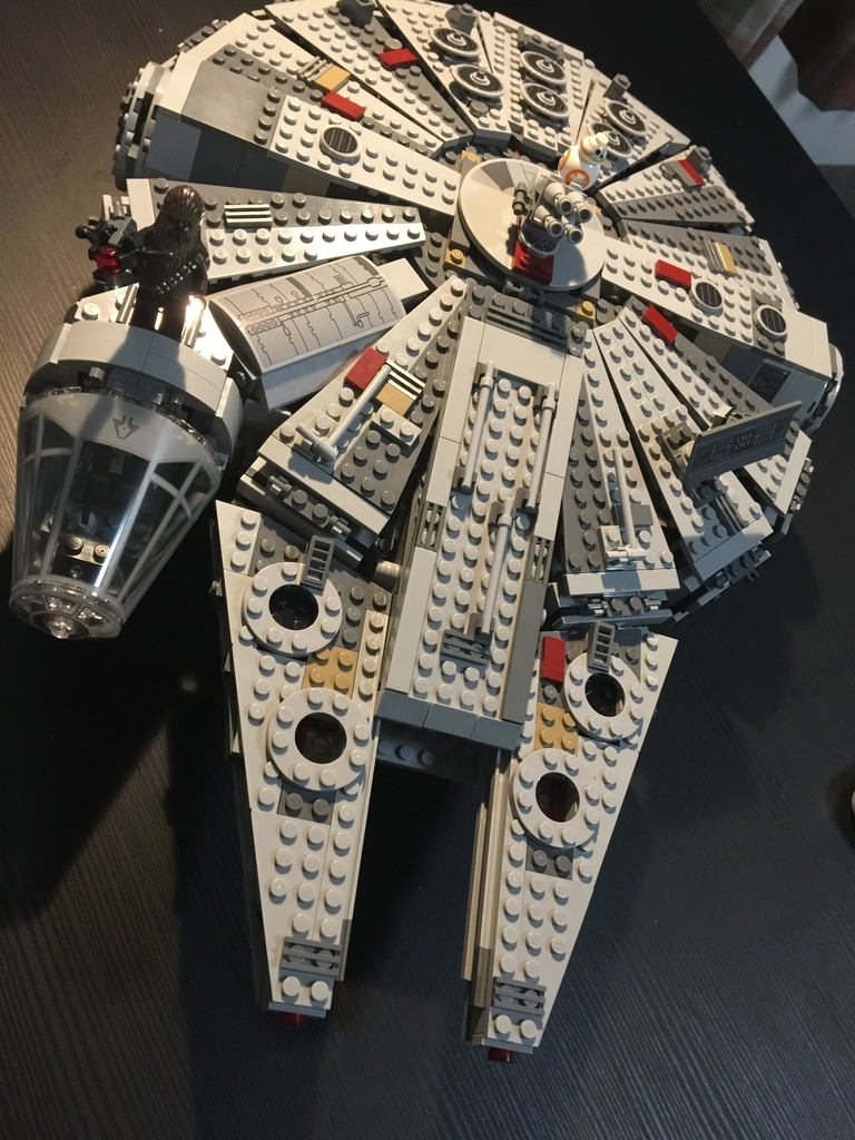LEGO75105「スター・ウォーズ ミレニアムファルコン」作ってみた 