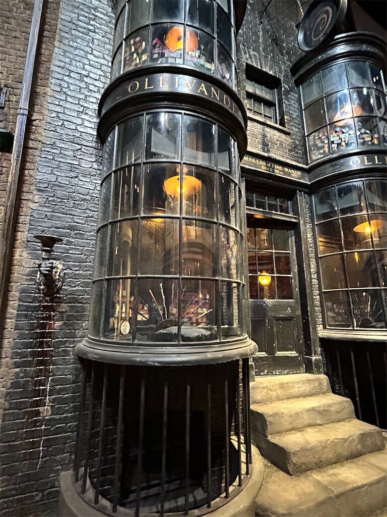 ハリー・ポッターオブジェ メイキング・オブ・ハリー・ポッター④ - ほらほらコーヒーが冷め