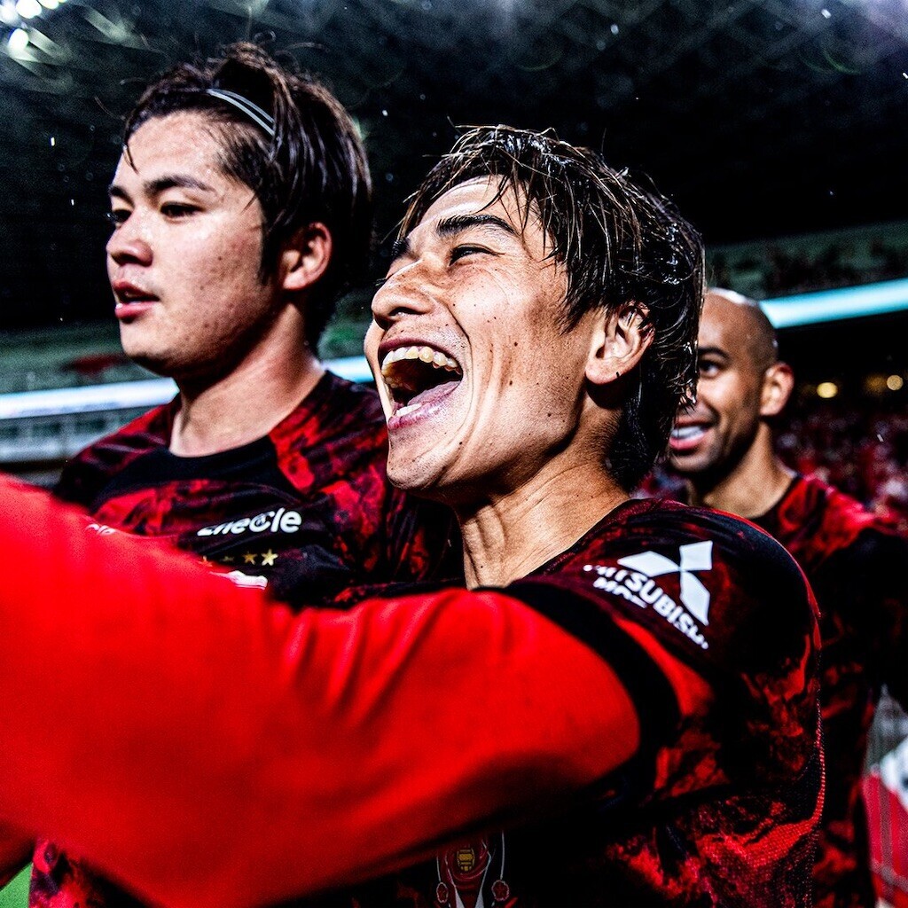 小泉佳穂(T . T) - ほらほらコーヒーが冷めちゃってるよ 2