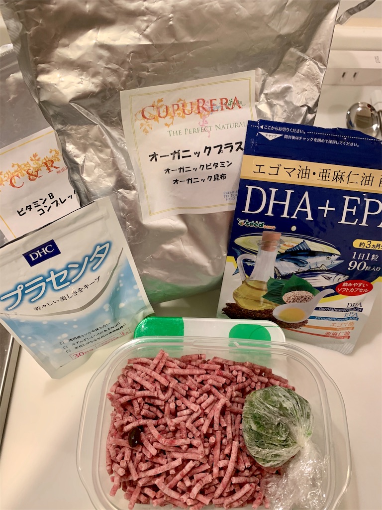 相変わらず生食犬ですワンな 犬と生食