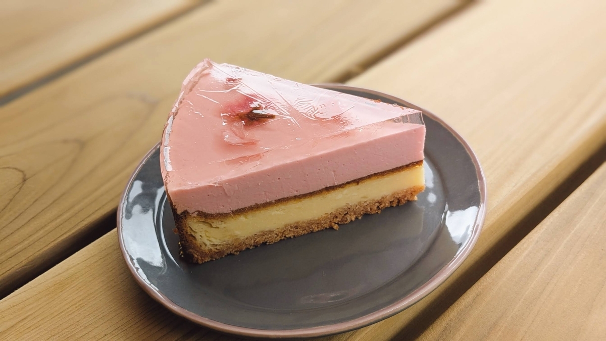 桜のチーズケーキ