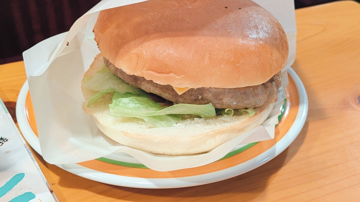 肉厚ジューシー！食べ応え抜群バーガー