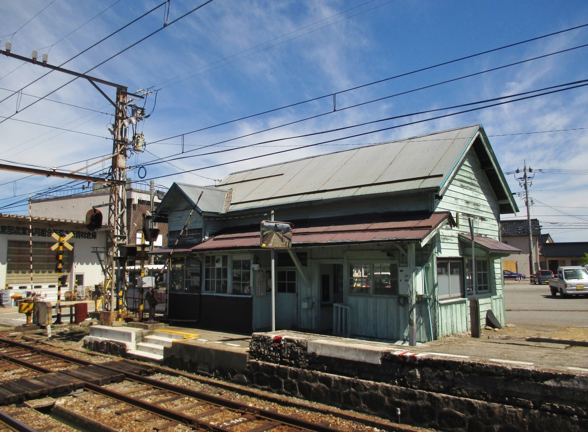 f:id:Mazucchi:20200502192400j:plain f:id:Mazucchi:20200502192400j:plain