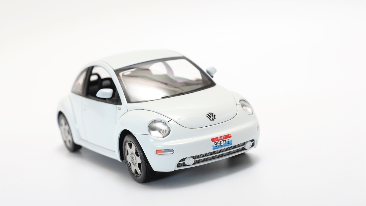 ドイツレベル VWニュービートル 完成！ - 火星深青