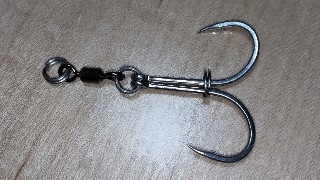 自作釣具 針掛かり抜群 ギャング針的なツインアシストフックの自作(オール金属