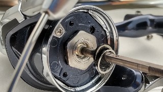 21ツインパワーSW5000HG ローターナット部へボールベアリングの追加