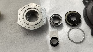 21ツインパワーSW5000HG ローターナット部へボールベアリングの