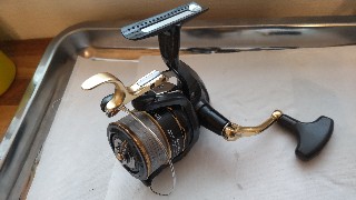 11 BB-X デスピナ2500DXGのハンドルノブとライトローラー交換 - 分割