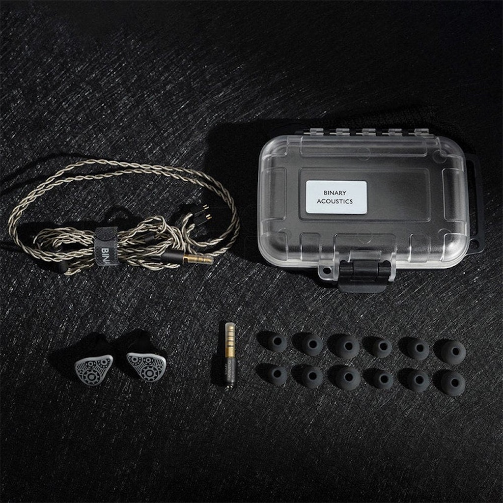 ま*さ様 Binary Acoustics Dynaquattro 美品 近々出 Binary Dynaquattro レビュー [PR] - イヤホン紹介 - イヤホン