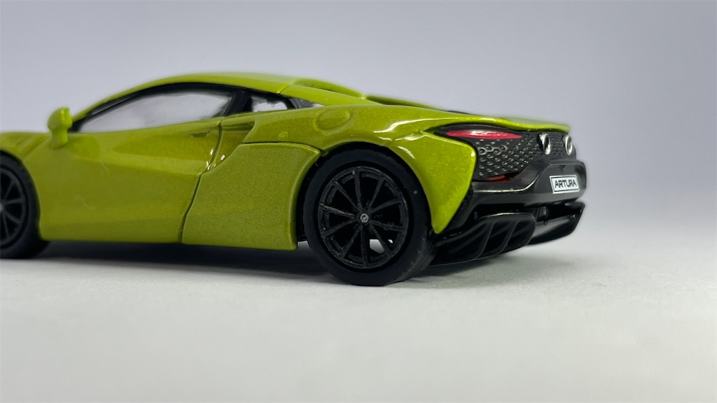 新製品紹介】MINIGT マクラーレン アルトゥーラ - Mottyoの日記