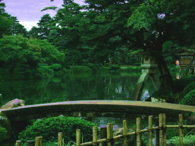 兼六園　霞ヶ池／徽軫灯籠