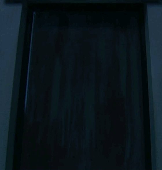 ほんとにあった怖い話 赤いイヤリングの怪 女性の飛び降り自殺