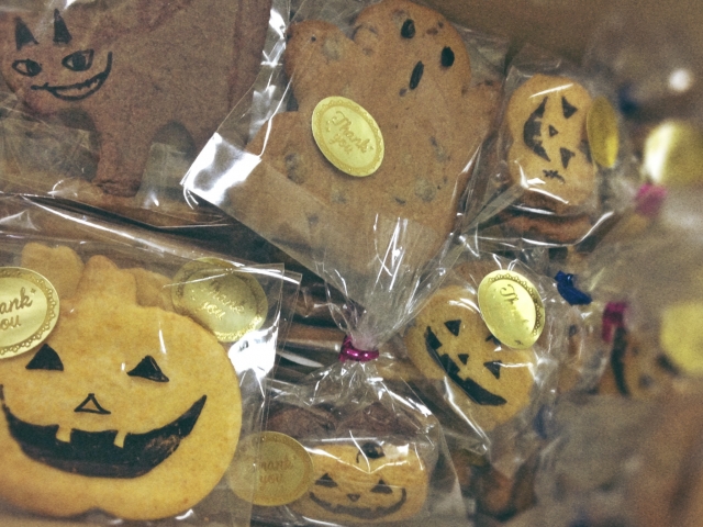 ハロウィンのお菓子ラッピング