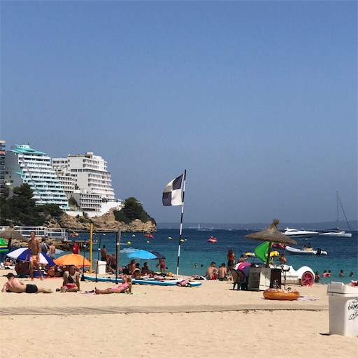マヨルカ島 ビックリ 宿泊地がパーティータウンだったヨ マガルフ地区 麦のおもらし
